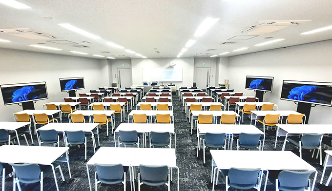 H102教室（84席）