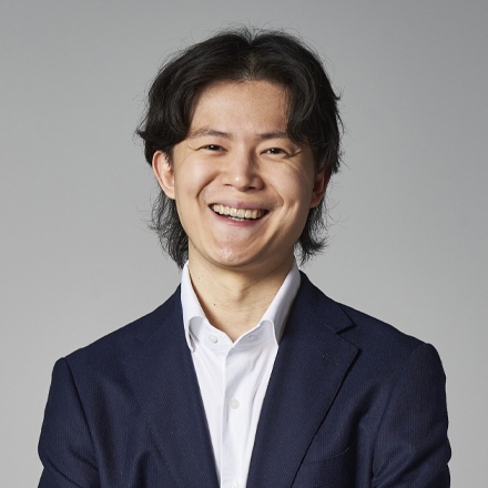 高津 秀也 氏